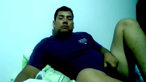 Snapshot of angeldavid90 chatting on 02/17/26, 02:41 angeldavid90 online show from 02/17/26, 02:41