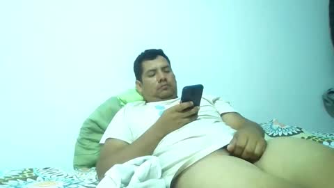 Snapshot of angeldavid90 chatting on 02/28/26, 11:44 angeldavid90 online show from 02/28/26, 11:44