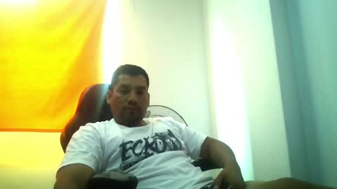 Snapshot of angeldavid90 chatting on 04/01/26, 03:20 angeldavid90 online show from 04/01/26, 03:20