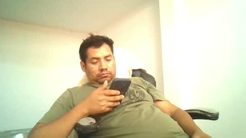 Snapshot of angeldavid90 chatting on 04/22/26, 03:57 angeldavid90 online show from 04/22/26, 03:57