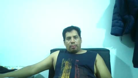 Snapshot of angeldavid90 chatting on 05/16/26, 12:40 angeldavid90 online show from 05/16/26, 12:40
