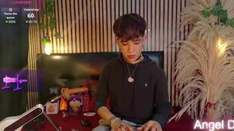 Angel dust online show from 03/15/26, 03:12