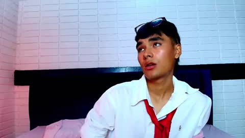 AngelduzZzt online show from 10/15/25, 02:39