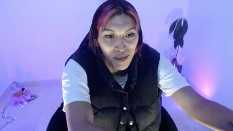 Snapshot of angele_johnson chatting on 09/26/25, 10:25 angele online show from 09/26/25, 10:25