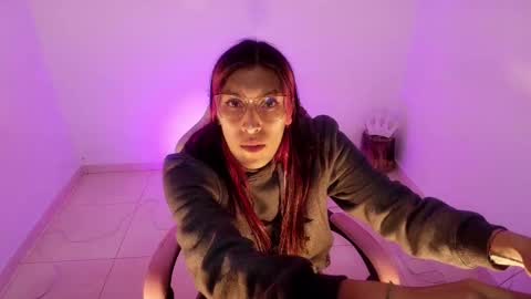 angele online show from 01/13/26, 08:58