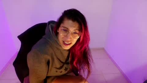 Snapshot of angele_johnson chatting on 04/22/26, 07:15 angele online show from 04/22/26, 07:15