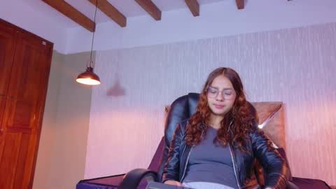 angel online show from 11/09/25, 07:45