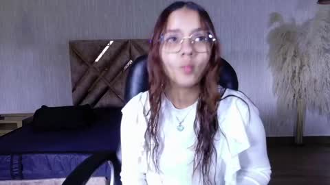 angel online show from 04/26/26, 04:59