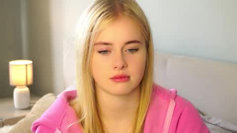 Solaris online show from 10/19/25, 10:27