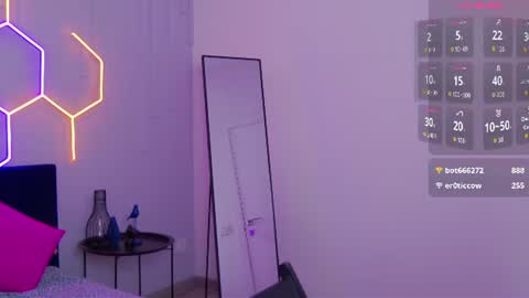Snapshot of angelfleur chatting on 06/11/26, 02:53 Angela online show from 06/11/26, 02:53