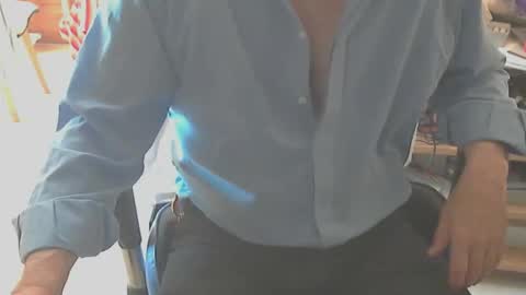 angelgarcia269 online show from 10/05/25, 01:42