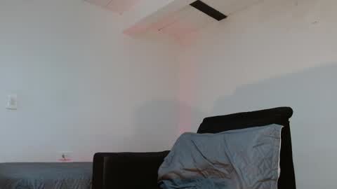 Snapshot of angelhil chatting on 04/10/26, 02:06 Angel of littlebandido online show from 04/10/26, 02:06