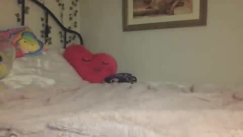 Snapshot of angelhoneyisonline chatting on 04/26/26, 03:26 angelhoneyisonline online show from 04/26/26, 03:26