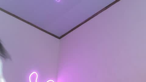 Carolina online show from 01/28/25, 04:29