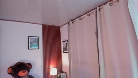 Snapshot of angeli_sexi chatting on 05/22/26, 12:29 Carolina online show from 05/22/26, 12:29