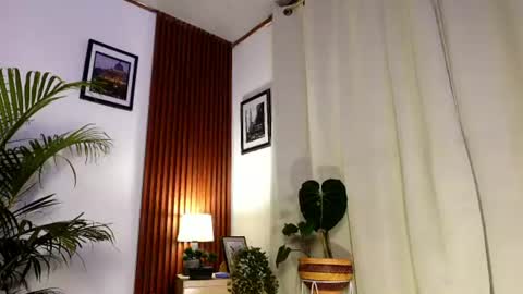 Snapshot of angeli_sexi chatting on 07/05/26, 04:19 Carolina online show from 07/05/26, 04:19