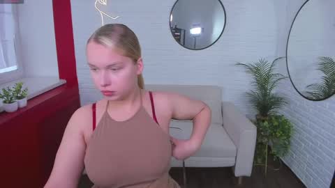 Angelic beauty online show from 04/24/26, 11:01