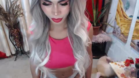 Snapshot of angelic_face_808 chatting on 01/30/25, 09:25 DIVINE ANGEL online show from 01/30/25, 09:25