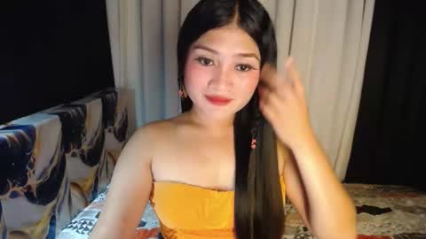 Snapshot of angelic_girlxx chatting on 11/09/25, 01:37 Angie online show from 11/09/25, 01:37