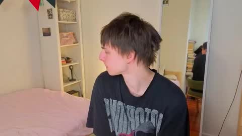 Snapshot of angelic_look chatting on 02/05/26, 05:56 Daniel online show from 02/05/26, 05:56