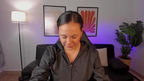 Snapshot of angelica_cross chatting on 06/01/26, 07:48 Angelica Cross online show from 06/01/26, 07:48