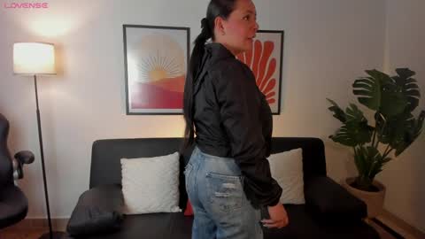 Snapshot of angelica_cross chatting on 06/03/26, 08:14 Angelica Cross online show from 06/03/26, 08:14