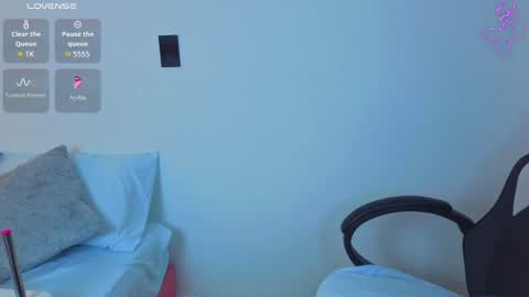 Snapshot of angelica_dymond chatting on 06/13/26, 12:47 A N G E L I C A online show from 06/13/26, 12:47