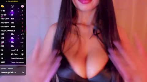 Snapshot of angelica_hot19 chatting on 05/02/26, 02:00 angelica_hot19 online show from 05/02/26, 02:00