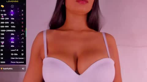Snapshot of angelica_hot19 chatting on 05/13/26, 02:25 angelica_hot19 online show from 05/13/26, 02:25
