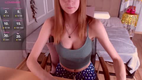 Snapshot of angelica_mrrr chatting on 12/08/24, 03:45 Angelica online show from 12/08/24, 03:45