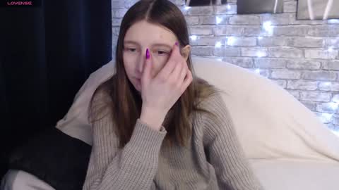 Snapshot of angelica_mrrr chatting on 01/15/25, 11:21 Angelica online show from 01/15/25, 11:21