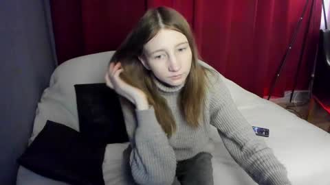 Snapshot of angelica_mrrr chatting on 03/04/25, 07:51 Angelica online show from 03/04/25, 07:51