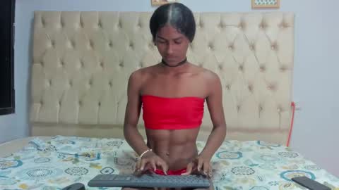 angelica_sexy1 online show from 02/12/25, 11:51