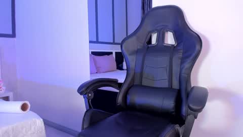 Snapshot of angelica_soft chatting on 12/16/24, 08:48 U can call me Angel online show from 12/16/24, 08:48