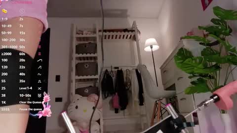 Snapshot of angelica_soft chatting on 11/09/25, 01:37 U can call me Angel online show from 11/09/25, 01:37