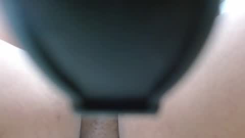 Snapshot of angelicabigtits chatting on 10/29/25, 03:25 Rose online show from 10/29/25, 03:25