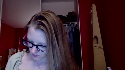 Snapshot of angelicangel3 chatting on 01/02/25, 07:44 AngelicAngel online show from 01/02/25, 07:44