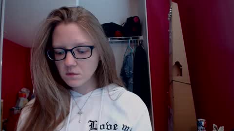 Snapshot of angelicangel3 chatting on 02/10/25, 06:13 AngelicAngel online show from 02/10/25, 06:13