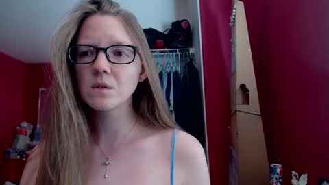 Snapshot of angelicangel3 chatting on 02/17/25, 08:26 AngelicAngel online show from 02/17/25, 08:26
