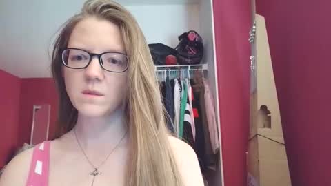 Snapshot of angelicangel3 chatting on 04/30/26, 03:51 AngelicAngel online show from 04/30/26, 03:51