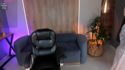 Snapshot of angelicavega_ chatting on 05/17/26, 05:09 Angelica Vega online show from 05/17/26, 05:09