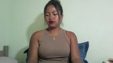 Snapshot of angelice33 chatting on 01/19/26, 07:34 angelice33 online show from 01/19/26, 07:34