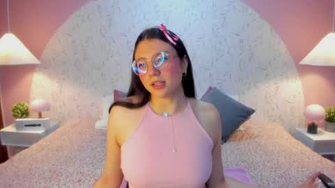 Snapshot of angelie_rosebrm chatting on 04/12/26, 04:56 Angelica online show from 04/12/26, 04:56