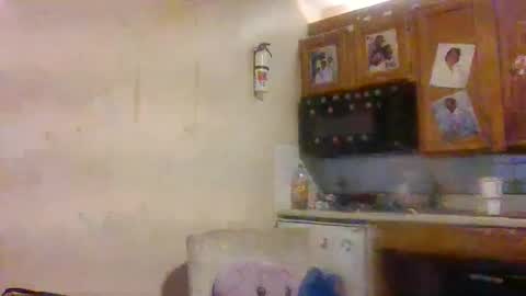 Angelikka Freakd out Pikkels online show from 02/25/26, 10:25