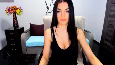 Angelina online show from 01/20/25, 06:31