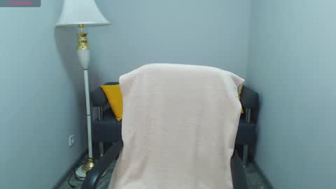 Angelina online show from 02/03/25, 12:47