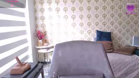 Snapshot of angelina_class_7 chatting on 07/11/26, 12:41 angelina_class_7 online show from 07/11/26, 12:41