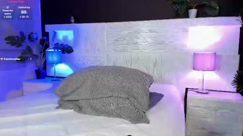 angelina_hilton online show from 06/25/26, 11:48