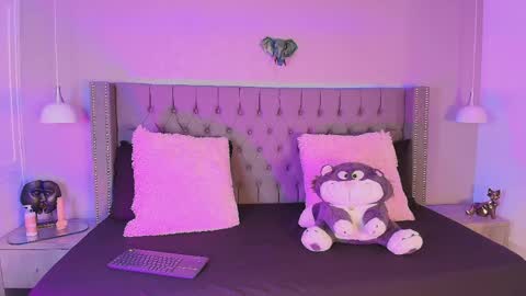 Snapshot of angelina_honey_ chatting on 04/24/26, 03:53 Angelina Honey online show from 04/24/26, 03:53