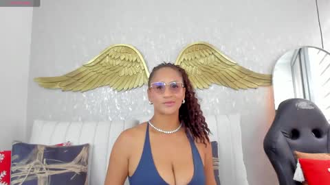 Snapshot of angelina_ruspoli chatting on 04/28/26, 05:29 Angelina online show from 04/28/26, 05:29